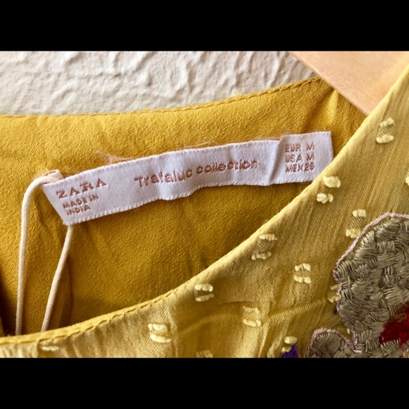 NWT Yellow embroidered romper - Picture 3 of 5